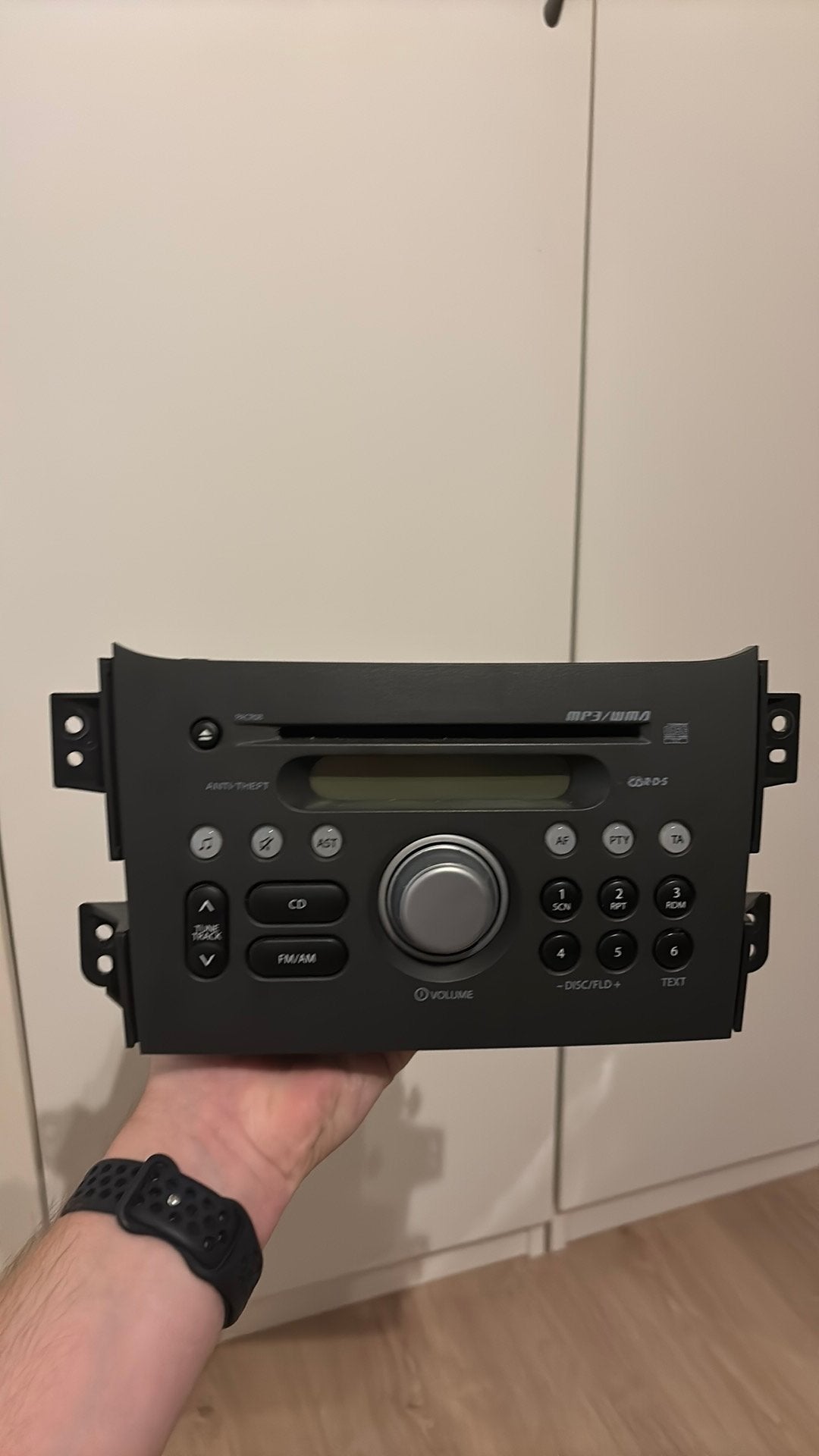 Opel Agila 2010 radio headunit, Ophalen, Zo goed als nieuw