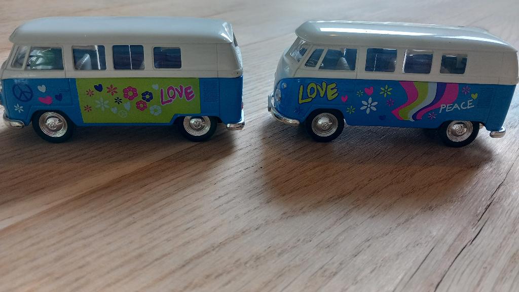 2 volkswagen model auto's, Ophalen, Groter dan 1:32, Auto, Overige merken