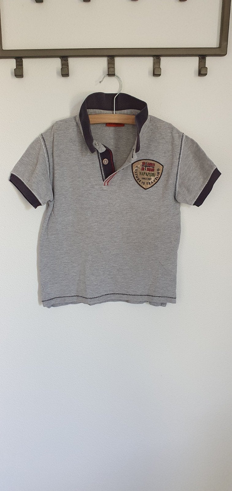 stoere polo Napapijri maat 116, Ophalen of Verzenden, Zo goed als nieuw, Napapijri, Shirt of Longsleeve