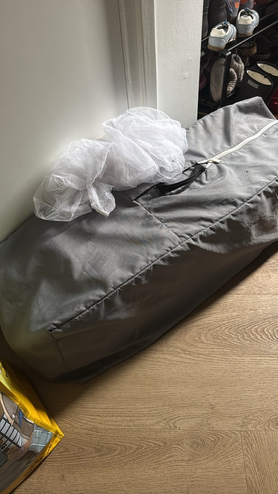 Campingbedje met muggennet, Ophalen, Gebruikt, Reisbedje