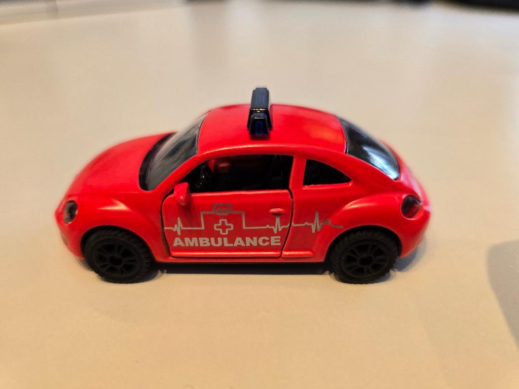 Volkswagen the beetle Ambulance 1/76, Ophalen of Verzenden, Gebruikt, Auto