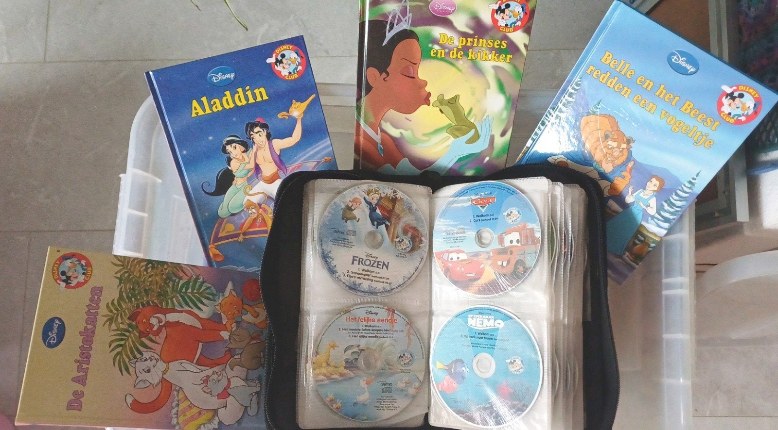 Disney CD's en boeken collectie, Ophalen, Gebruikt, Animatie, Verzamelbox