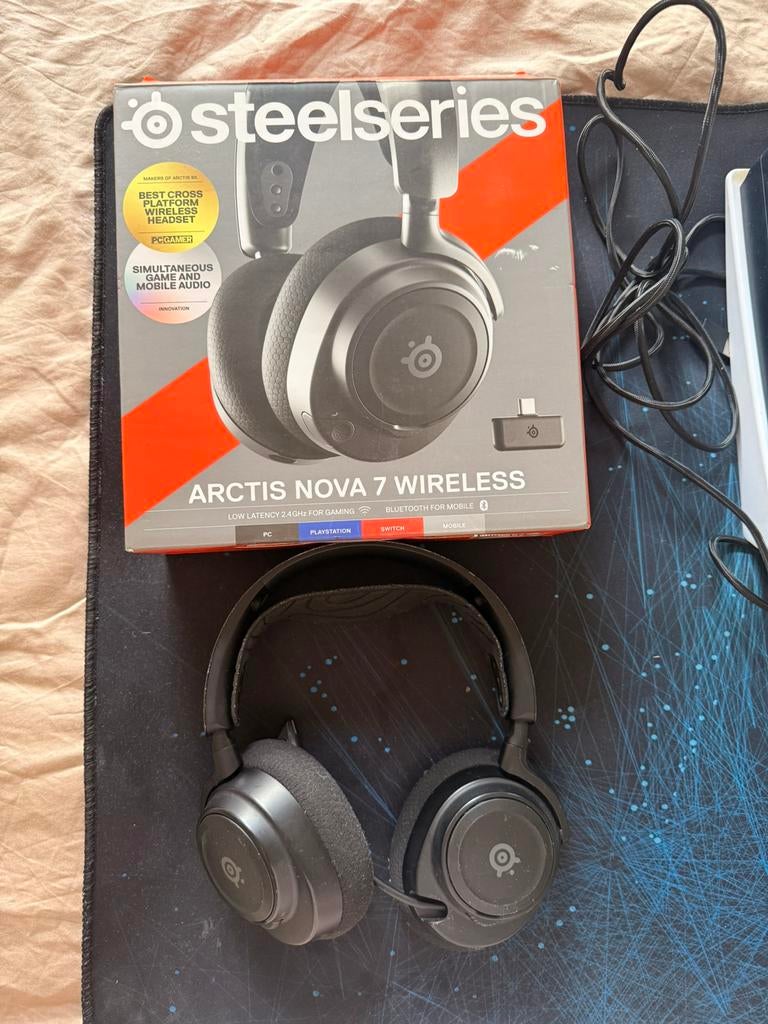 Steelseries arctis nova 7 wireless, Computers en Software, Headsets, Ophalen, Zo goed als nieuw