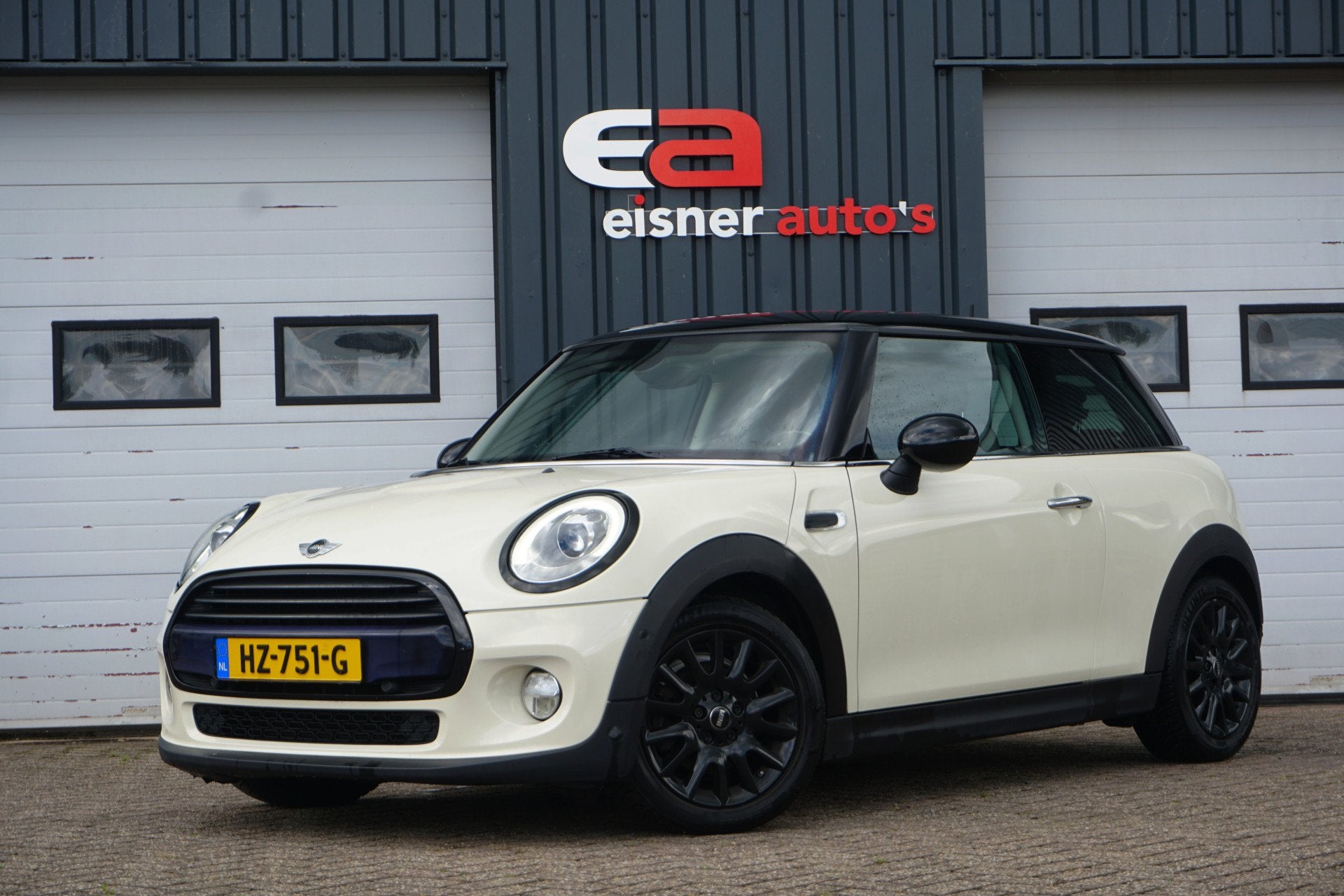 MINI 3-deurs 1.5 Cooper Chili | NAVI | STOELVERW. | XENON/LE, Auto's, Mini, Voorwielaandrijving, 136 pk, Gebruikt, Met garantie (alle)