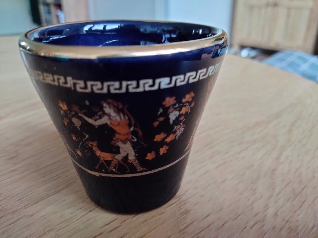 Bekertje. ouzou glaasje.Grieks. Zwart+goud 24k. Xipolias., Ophalen, Zo goed als nieuw