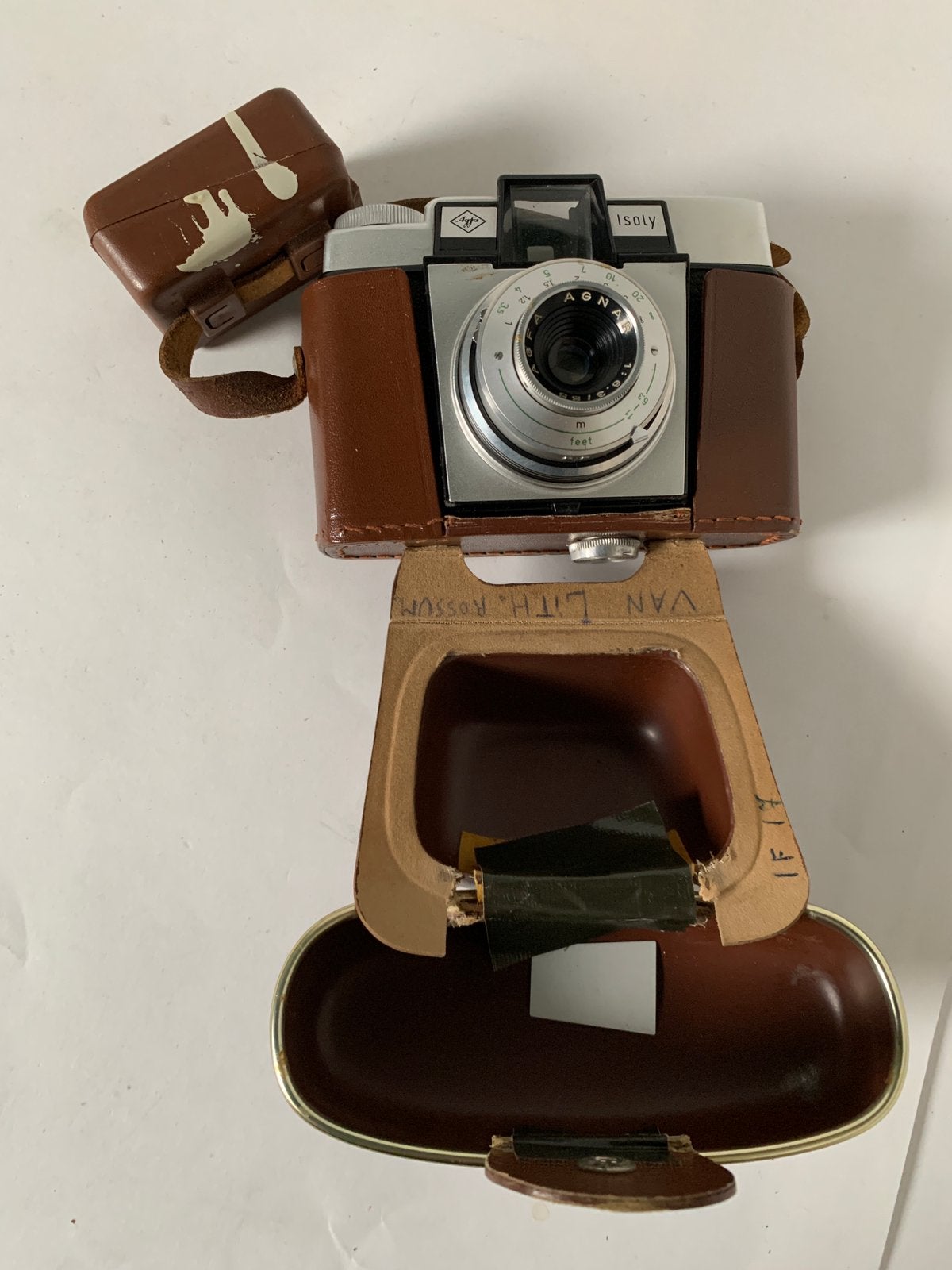 Vintage Agfa Isoly camera met lederen tasje, Audio, Tv en Foto, Fotocamera's Analoog, Ophalen of Verzenden, Gebruikt, Compact