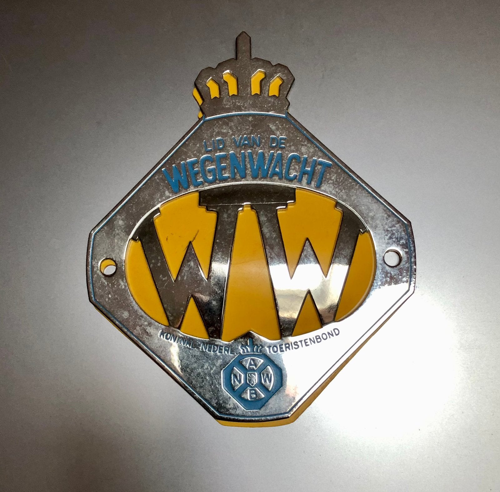 WEGENWACHT EMBLEEM CHROOM, Auto diversen, Ophalen of Verzenden, Zo goed als nieuw
