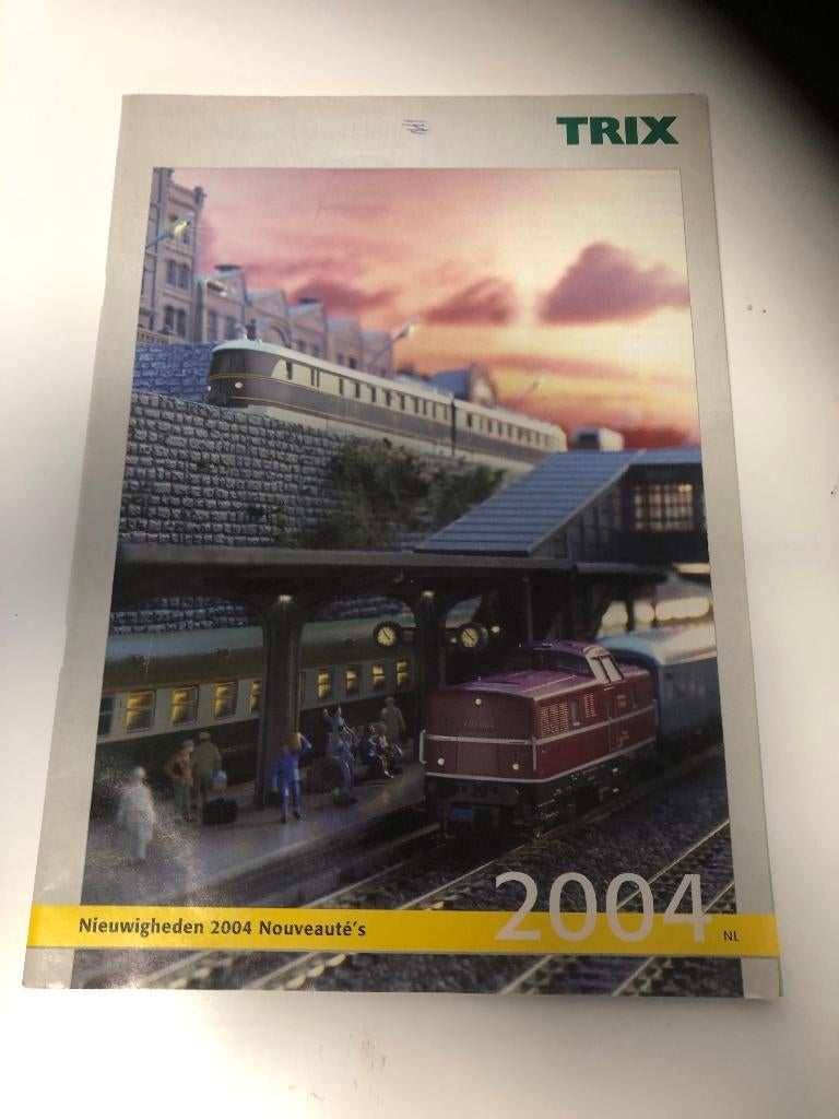 Trix nieuwigheden catalogus 2004, Hobby en Vrije tijd, Modeltreinen | N-Spoor, Gelijkstroom of Wisselstroom, Trix, Zo goed als nieuw