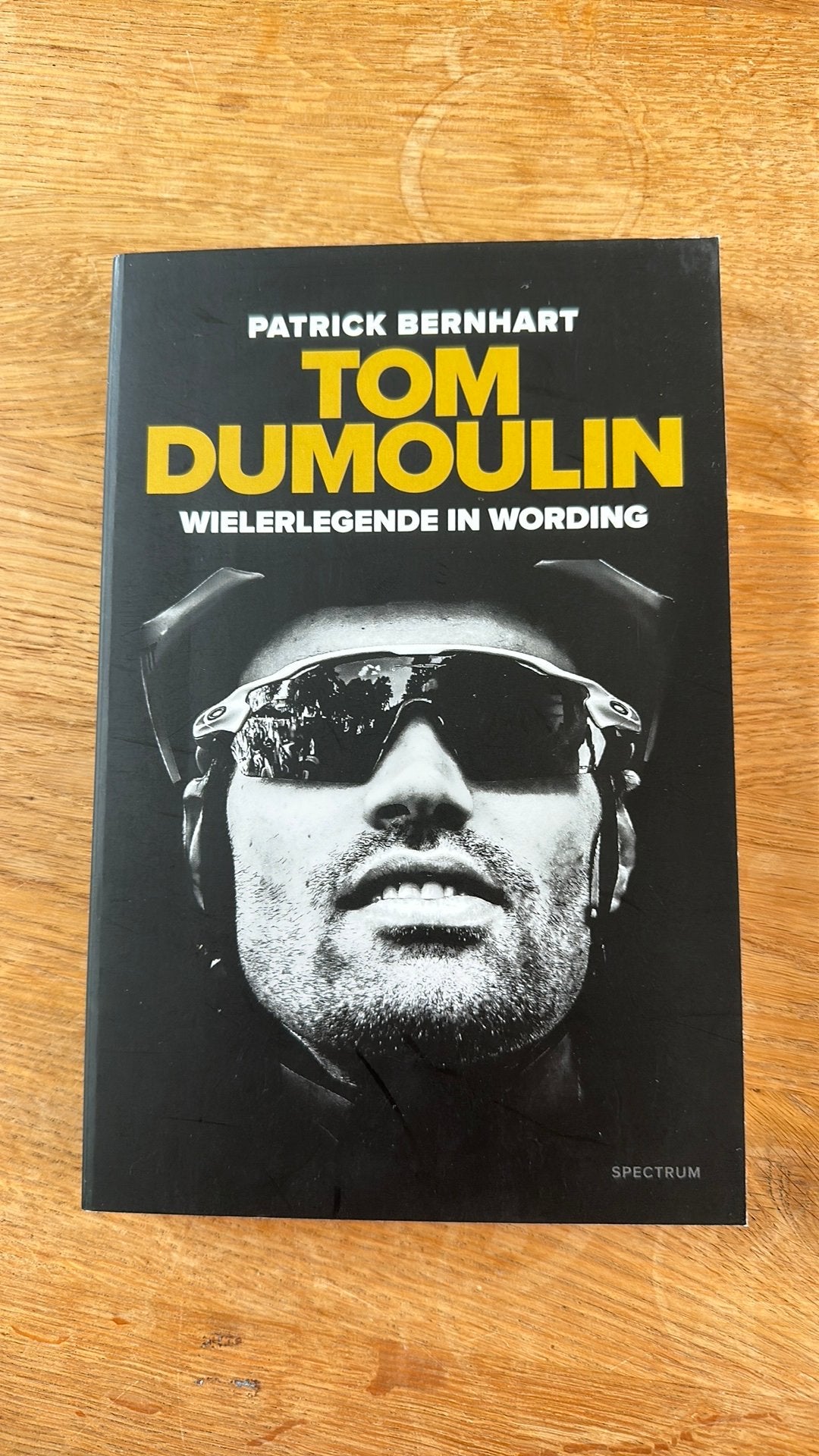 Patrick Bernhart - Tom Dumoulin, Boeken, Ophalen of Verzenden, Zo goed als nieuw, Sport, Patrick Bernhart