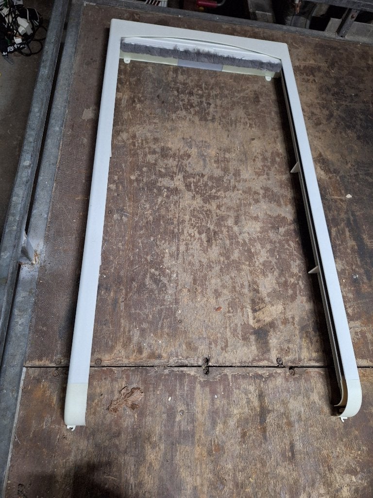 raamhor   caravan, Kunststof, Overige typen, Minder dan 200 cm, Zo goed als nieuw