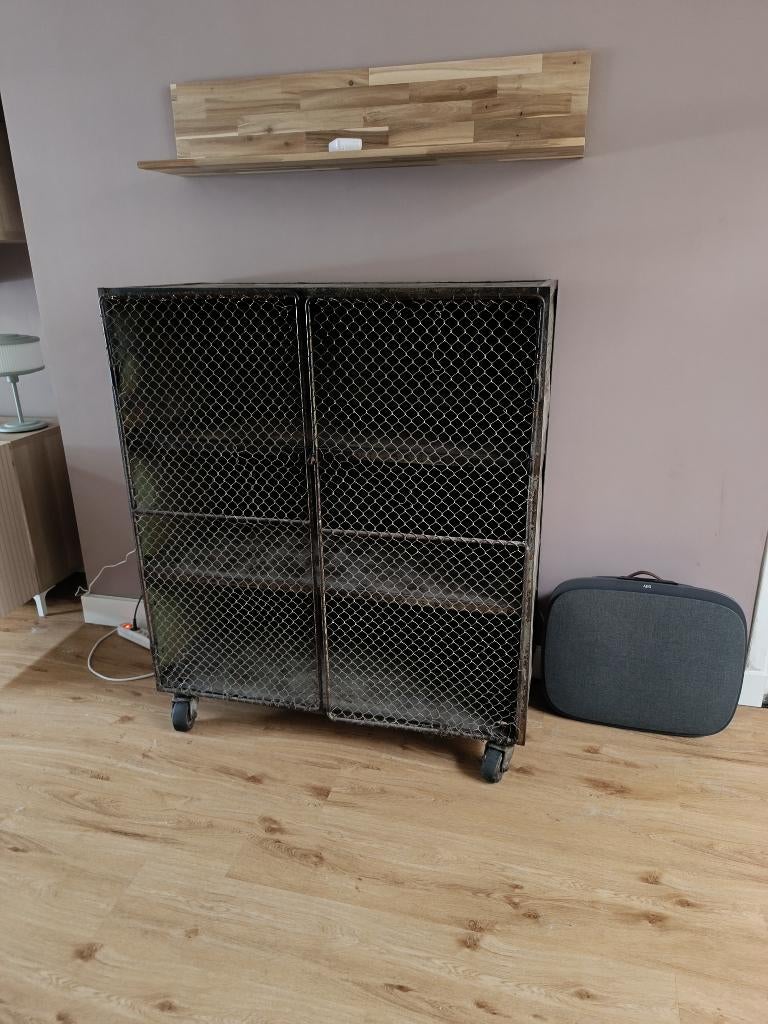 Te Koop Industriële kast (diverse doeleinden) op wielen, Ophalen, 100 tot 150 cm, 100 tot 150 cm, Glas