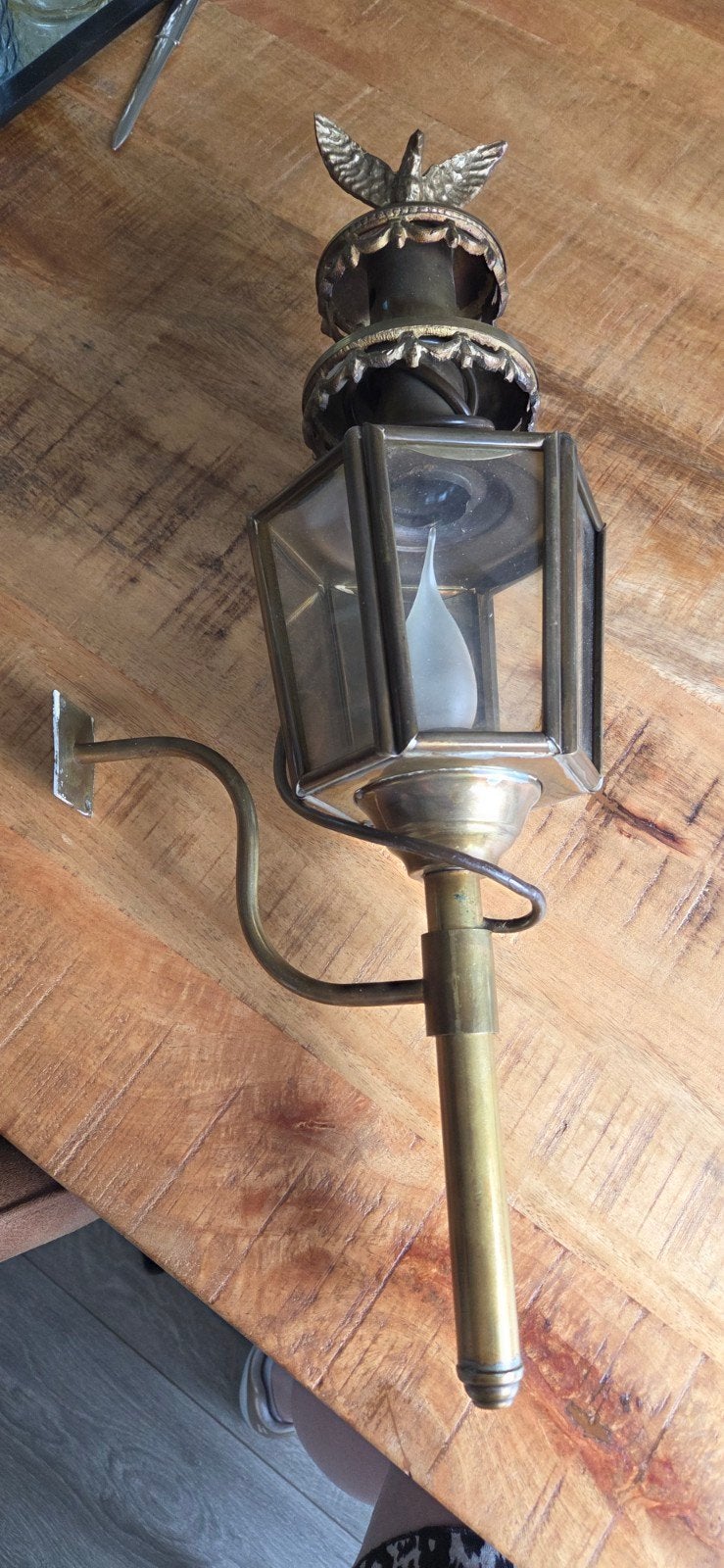 Antieke koperen koetslamp met adelaar decoratie, Antiek en Kunst, Antiek | Lampen, Ophalen of Verzenden