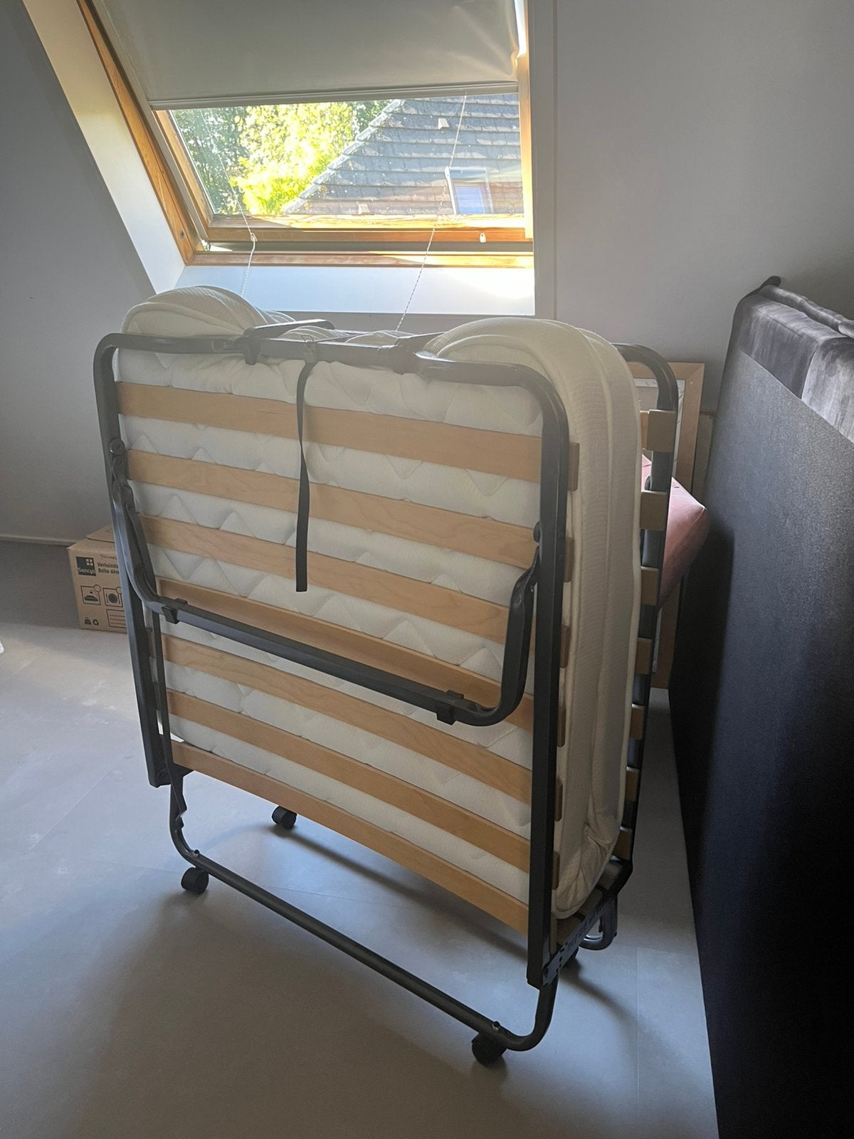 Stevig éénpersoons opklapbed | vouwbed | logeerbed 200x90 cm, Ophalen, Zo goed als nieuw, Eenpersoons, 90 cm