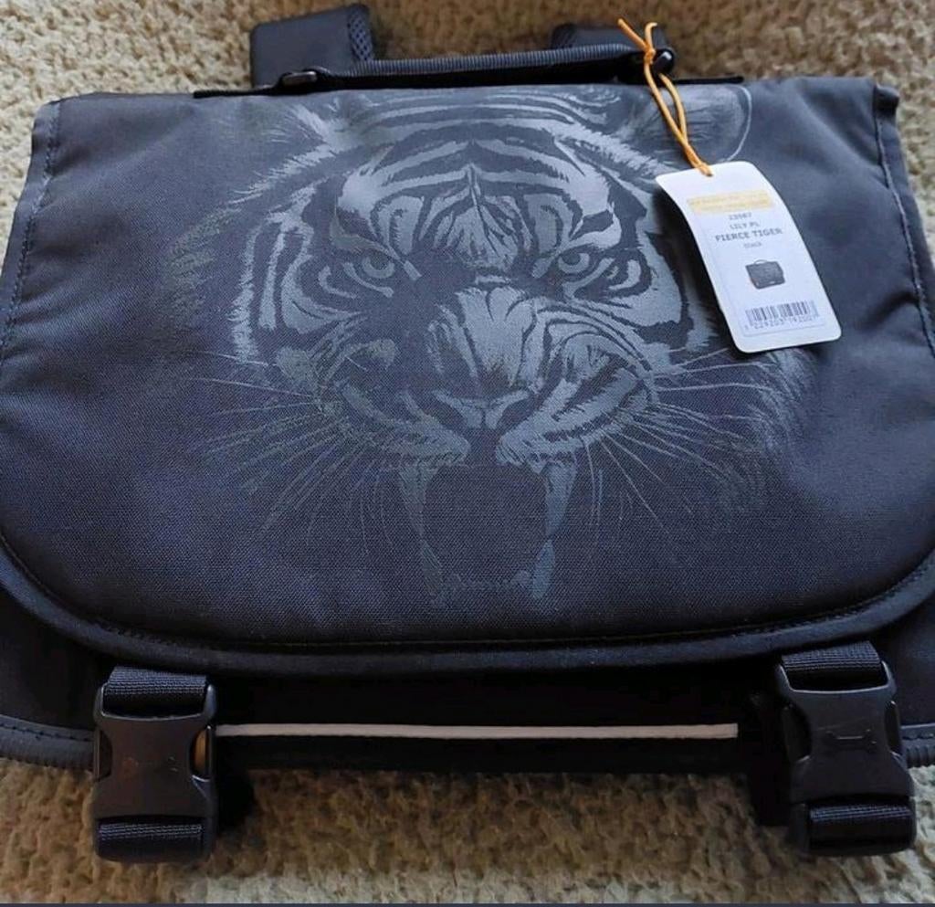 Jongensrugtas Stones and bones black tiger (NIEUW)., Overige merken, 25 tot 40 cm, Nieuw, Ophalen of Verzenden
