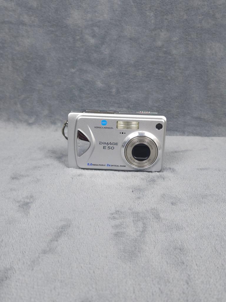 Konica Minolta Camera Dimage E50 Digicam Silver 5.0 MP., Audio, Tv en Foto, Fotocamera's Analoog, ., Konica, Compact, Ophalen of Verzenden