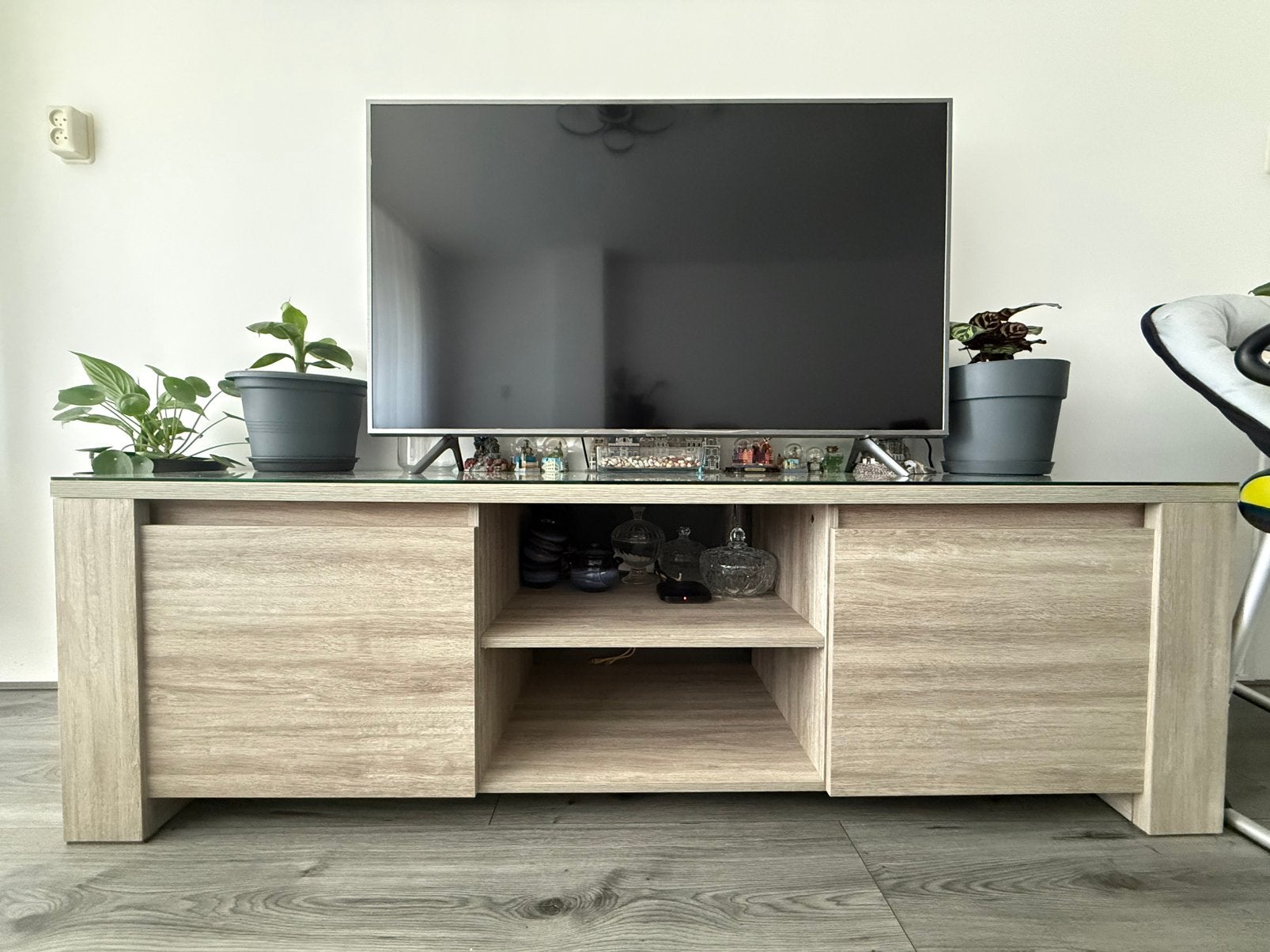 Woonkamerset: eettafel met 6 stoelen, salontafel en tv-tafel, Ophalen, 50 tot 100 cm, Zo goed als nieuw, 150 tot 200 cm