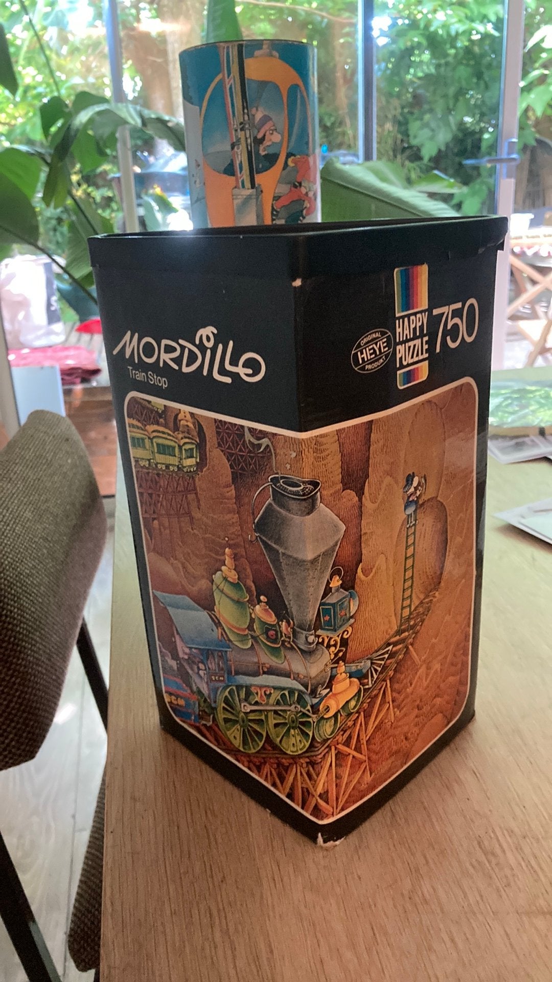 Zeldzame puzzle van Mordillo, Train Stop 1974, Ophalen of Verzenden, 500 t/m 1500 stukjes, Zo goed als nieuw, Legpuzzel