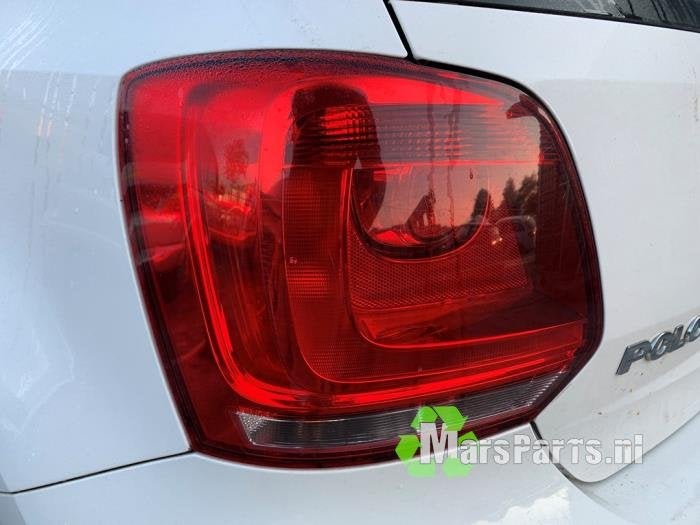 Achterlicht links van een Volkswagen Polo, Gebruikt, -, Volkswagen, -