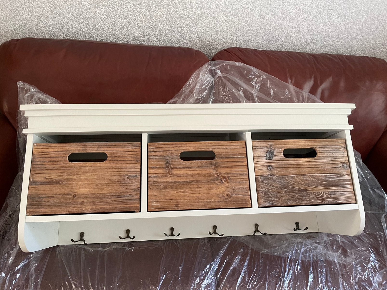 Wandkapstok met opbergbakken !, Zo goed als nieuw, Minder dan 100 cm, Hout, Ophalen