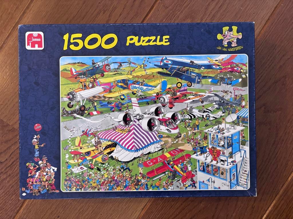 Jan van Haasteren puzzel - Vliegshow (1500 stukjes), Ophalen of Verzenden, 500 t/m 1500 stukjes, Zo goed als nieuw, Legpuzzel
