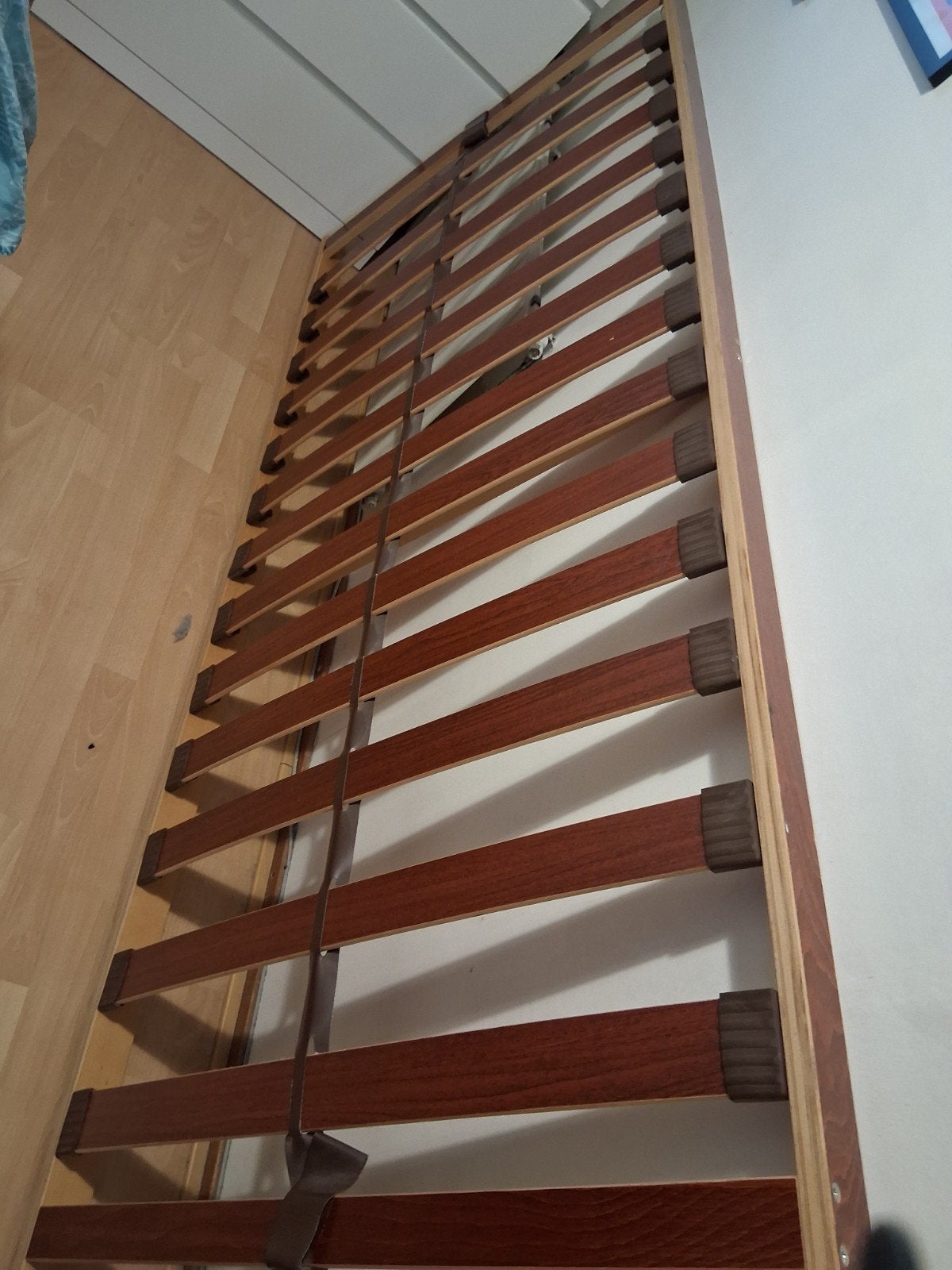 Lattenbodem 90x200 cm - Zo goed als nieuw, 90 cm, Eenpersoons, Bruin, Ophalen of Verzenden