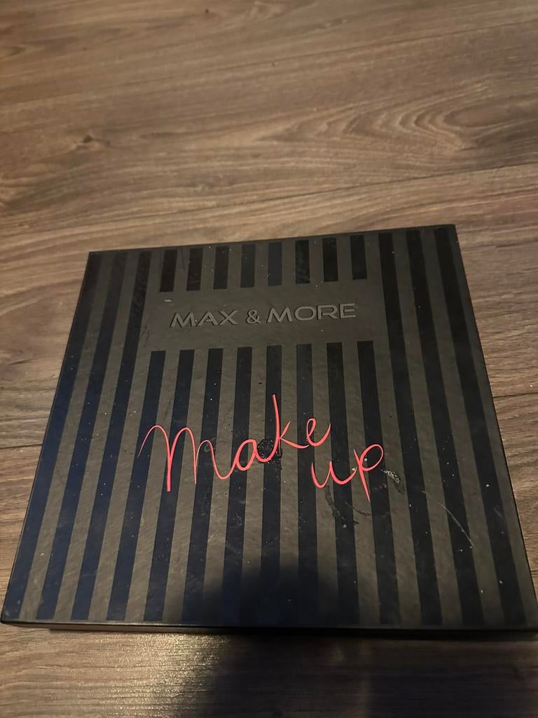 Max& More Make up set, Ophalen of Verzenden, Zo goed als nieuw