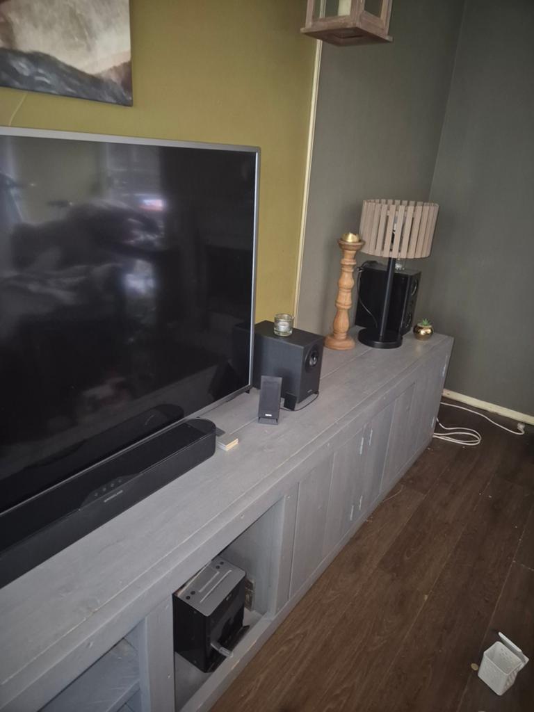 Tv meubel gratis af te halen, Huis en Inrichting, Kasten | Televisiemeubels, Ophalen, Gebruikt, 25 tot 50 cm, Minder dan 100 cm