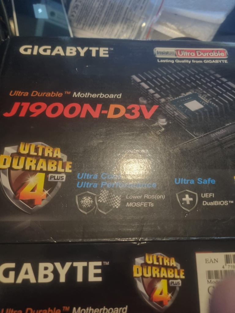 GIGABYTE GA-J1900N-D3V (rev. 1.0), Computers en Software, Moederborden, Overige typen, DDR3, Ophalen of Verzenden