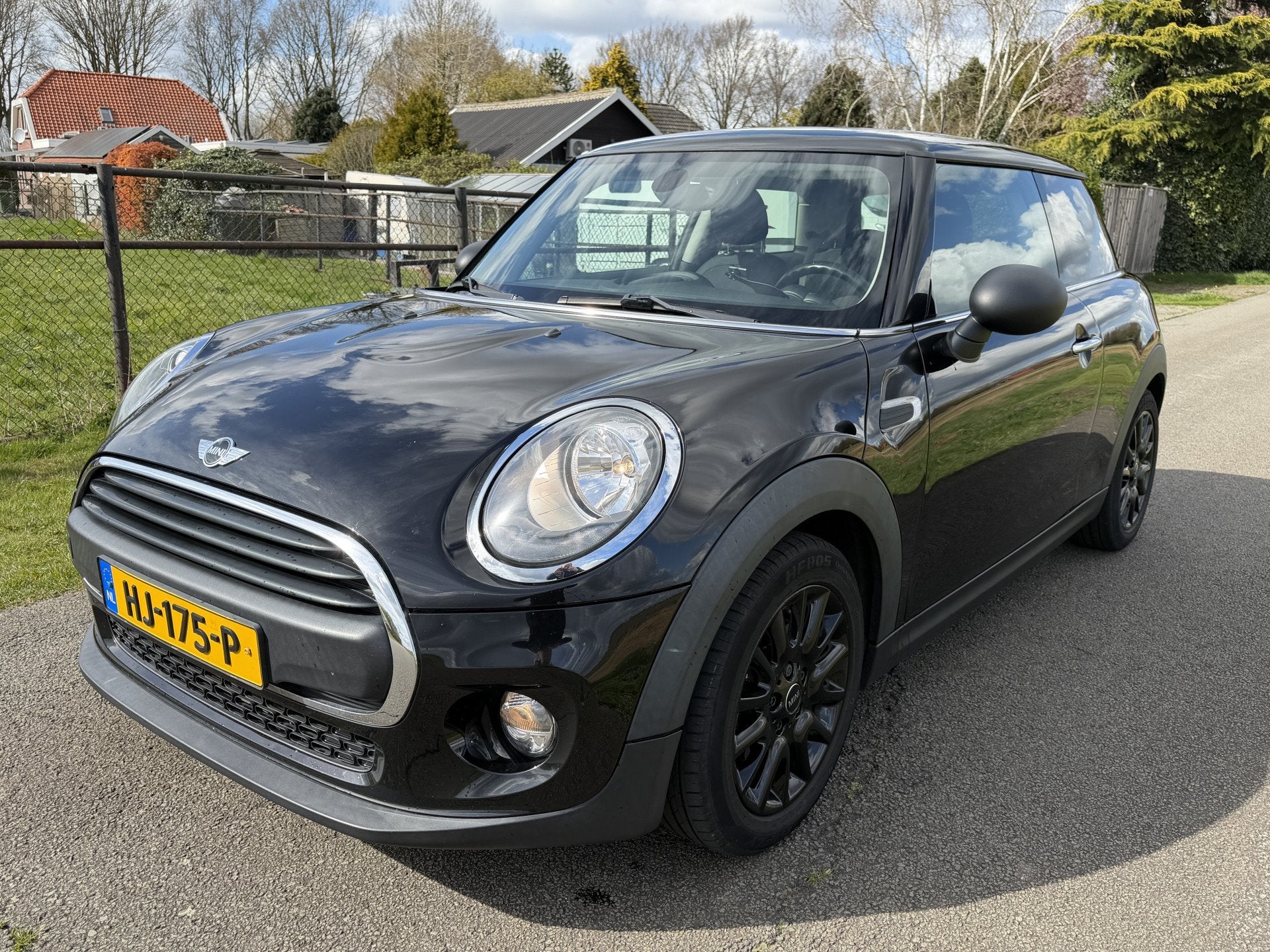 MINI Mini 1.2 One Salt Business NAVI/ECC/CRUISE/LMV, Auto's, Mini, Voorwielaandrijving, Stof, Gebruikt, 4 stoelen