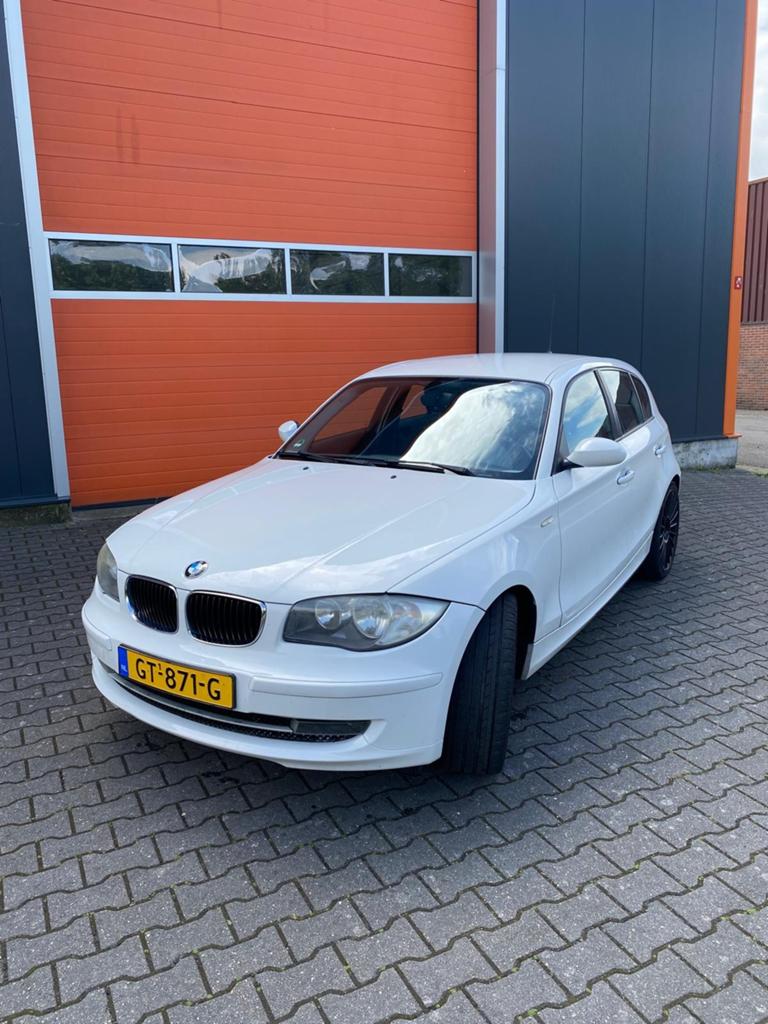 BMW 1-Serie 1.6 116I 5DR 2008 Wit, Auto's, BMW, Particulier, 1-Serie, Benzine, B, Hatchback, Handgeschakeld, Geïmporteerd, Wit