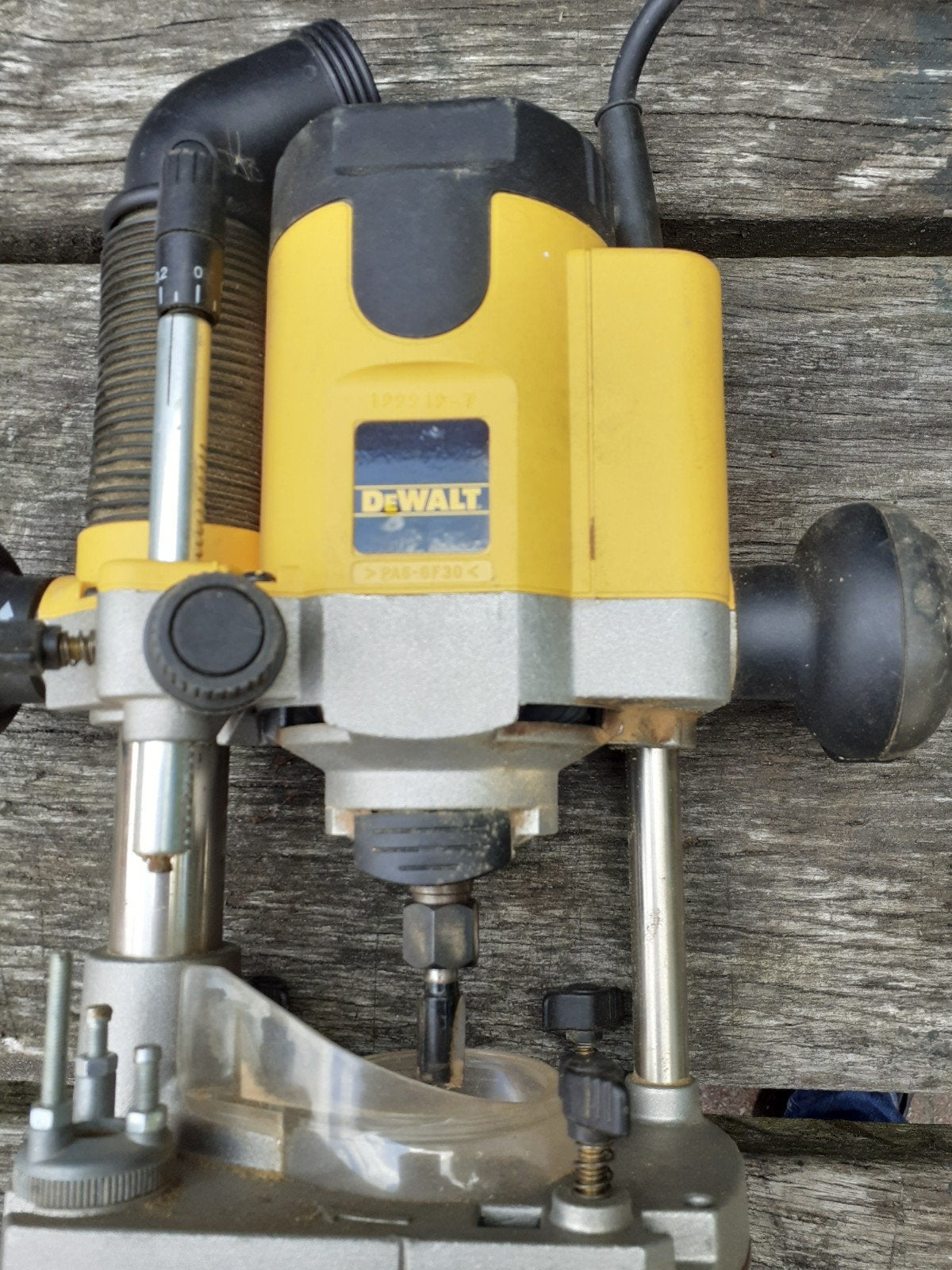 Bovenfrees, Ophalen, Elektrisch, Bovenfrees, Dewalt