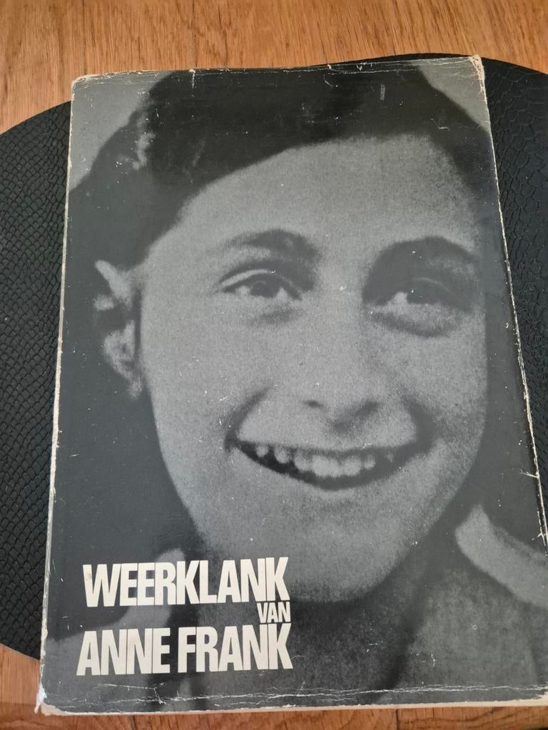 Weerklank van Anne Frank, Ophalen of Verzenden, Tweede Wereldoorlog, Gelezen, Overige onderwerpen