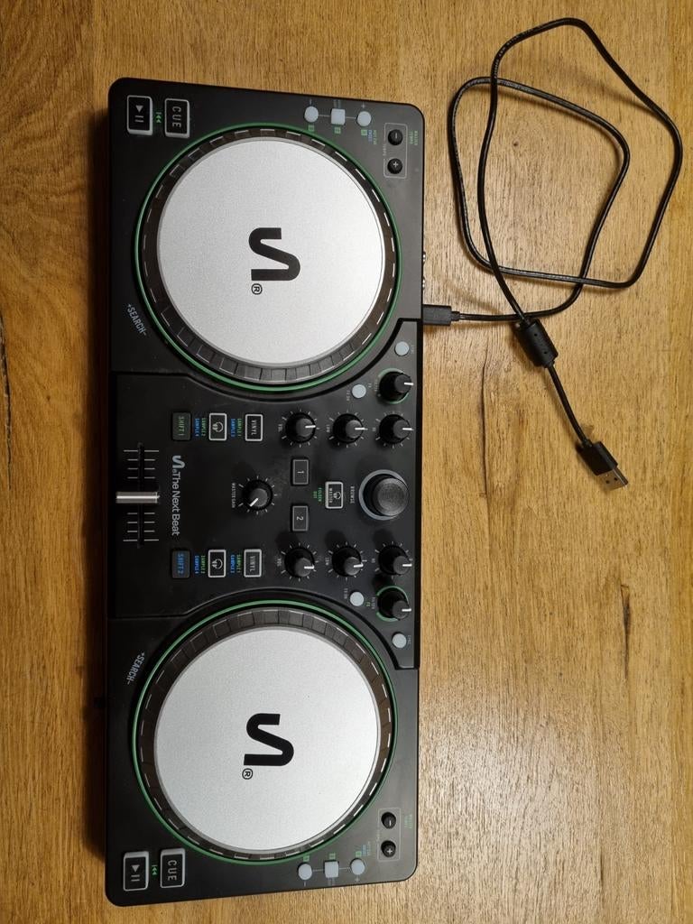 The Next Beat by Tiësto DJ controller, Muziek en Instrumenten, Dj-sets en Draaitafels, Ophalen of Verzenden, Nieuw, Dj-set, Overige merken
