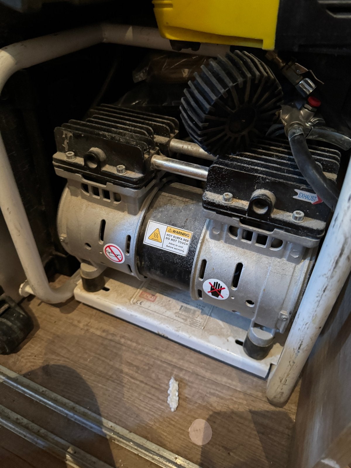 Compressor met slang, Gebruikt, 6 tot 10 bar, Ophalen of Verzenden, 25 tot 100 liter