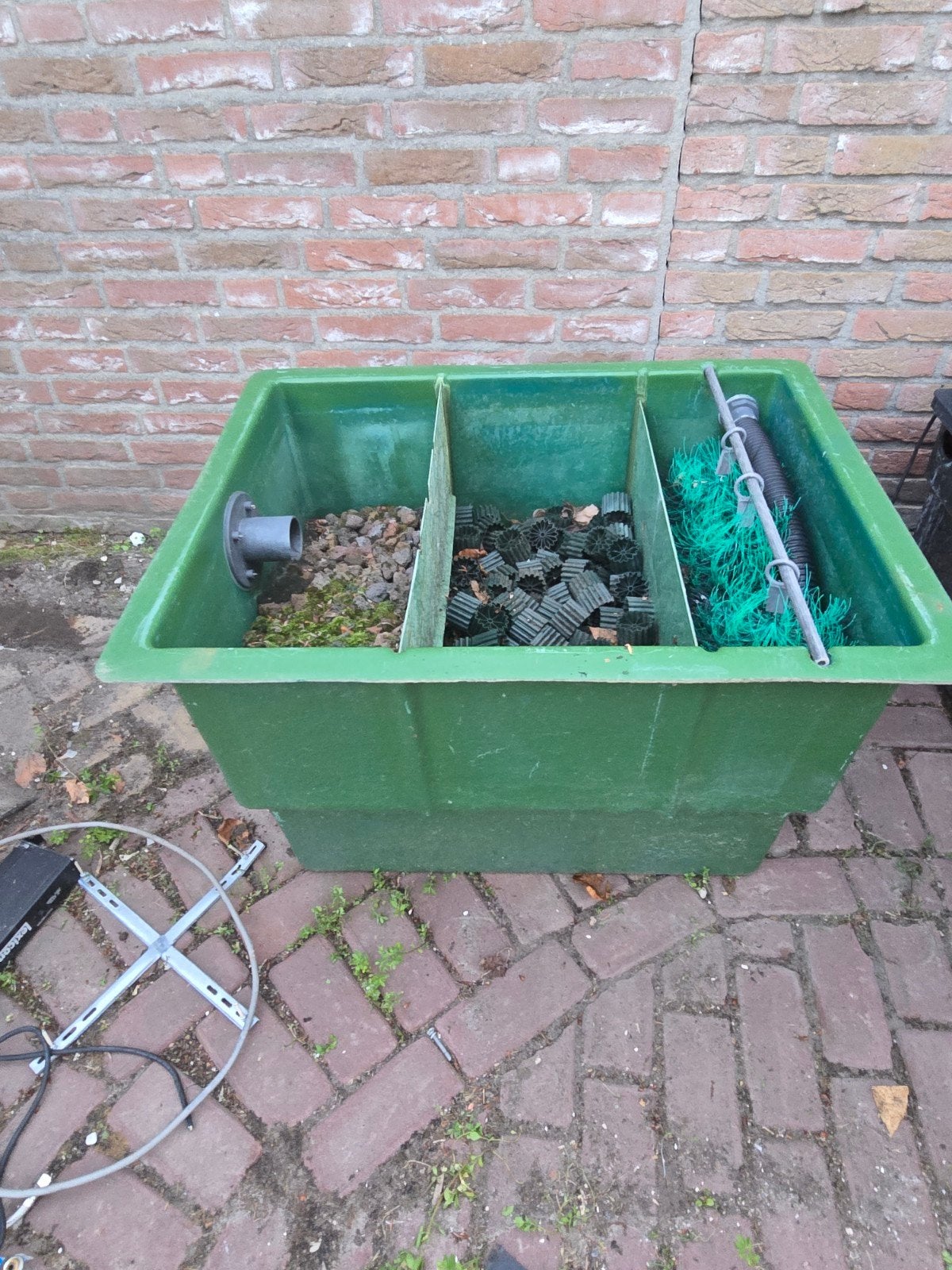 Gebruikt vijverfilter met filtermedia, Tuin en Terras, Vijvers, Ophalen, Gebruikt