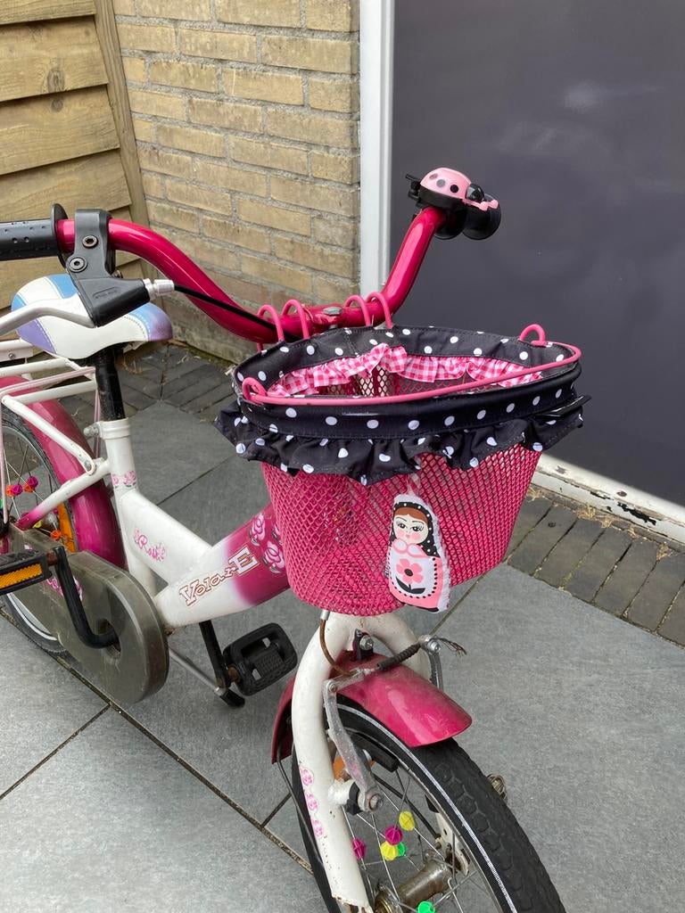 Basil fietsmandje - fietsmand voor kinderfiets, Fietsen en Brommers, Fietsaccessoires | Fietsmanden, Ophalen, Zo goed als nieuw