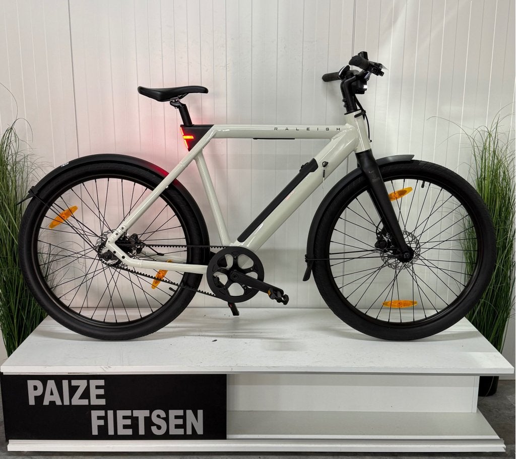Nieuw: Raleigh One Elektrische fiets, Frame hoogte 58 cm, Niet ingevuld, Nieuw, 30 tot 50 km per accu, Ophalen