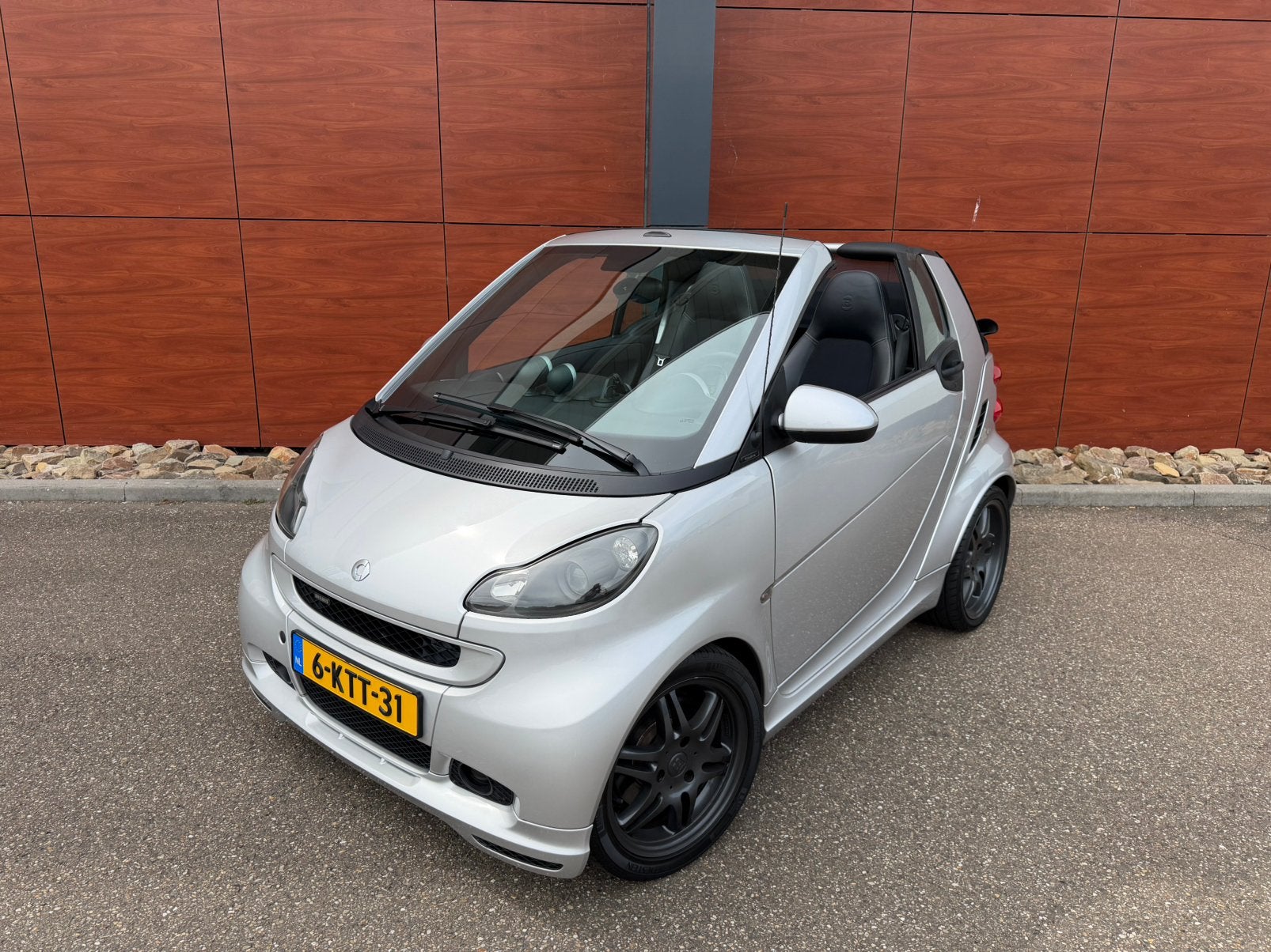 Smart ForTwo Brabus Xclusive 451 Cabrio Automaat 2008 Grijs, Auto's, Automaat, Achterwielaandrijving, Cabriolet, Leder