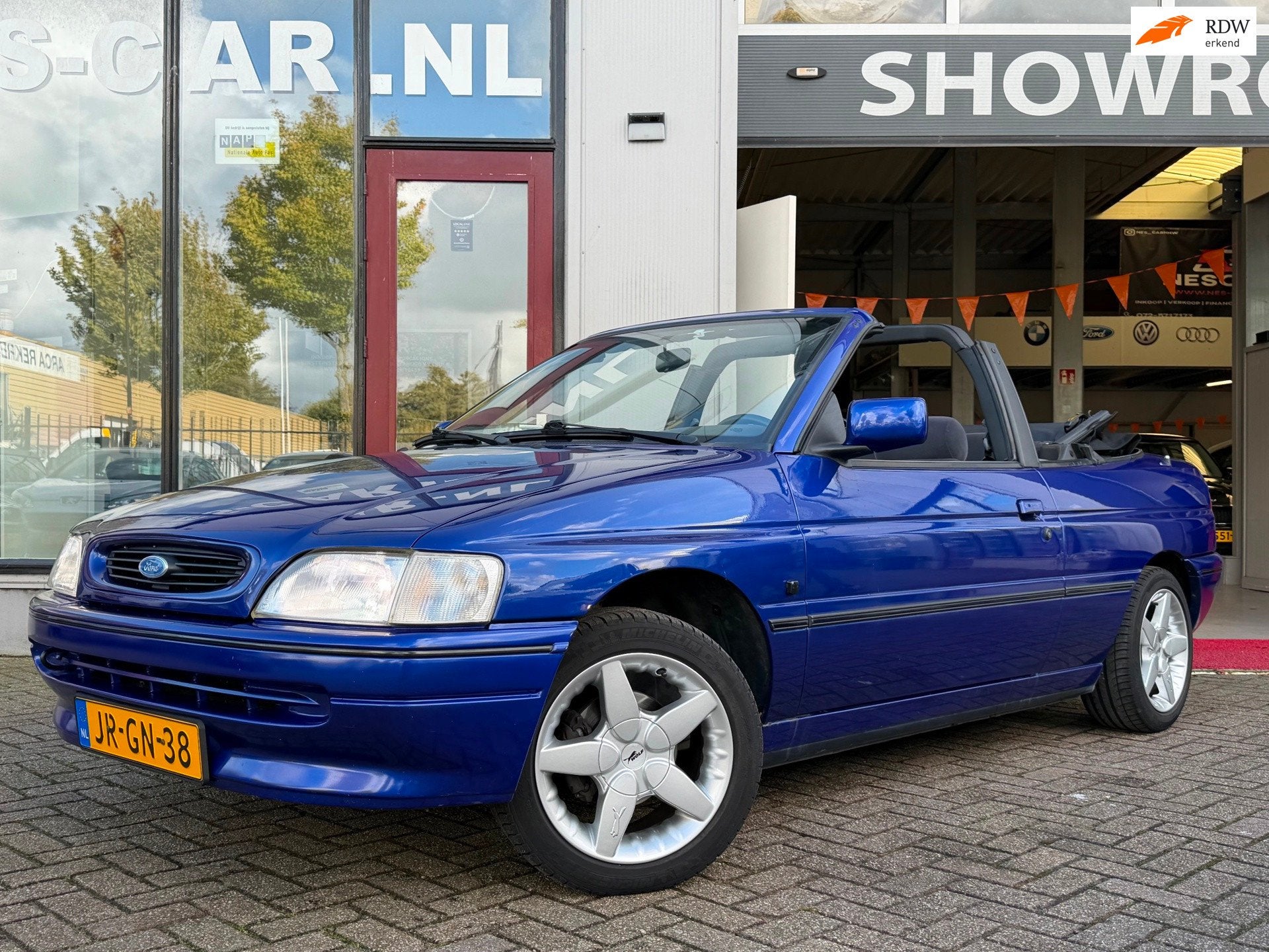 Ford Escort Cabrio 1.6 CLX*Carplay*Taxatierapport*Topstaat!, Auto's, Gebruikt, 4 cilinders, Cabriolet, Blauw