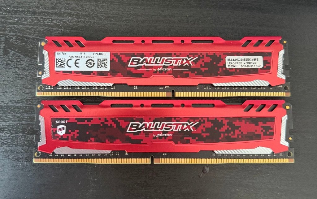 16GB Crucial Ballistix Sport LT (2x8GB) DDR4 3200MZH, Computers en Software, RAM geheugen, Gebruikt, Verzenden, DDR4, Desktop