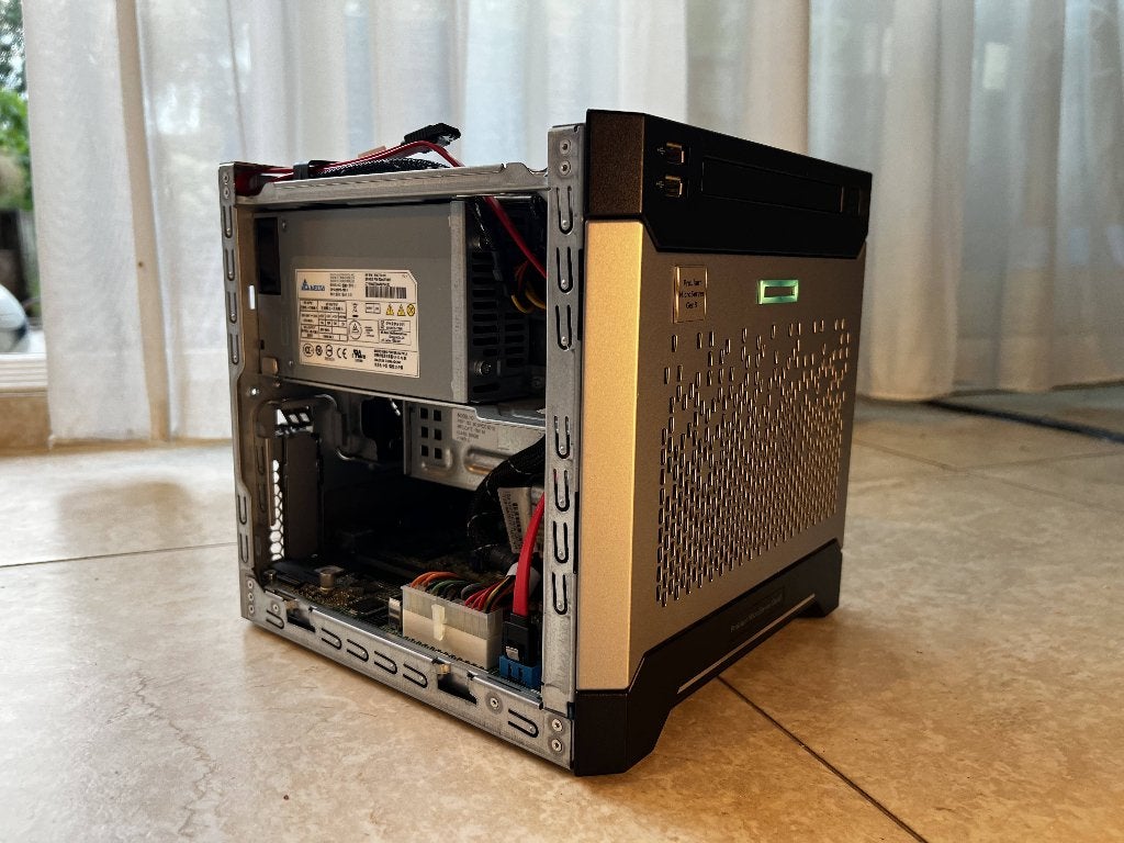 HP ProLiant MicroServer Gen8 | E3-1265L-V2 | 16GB DDR3 ECC, Computers en Software, Servers, Ophalen of Verzenden, Zo goed als nieuw