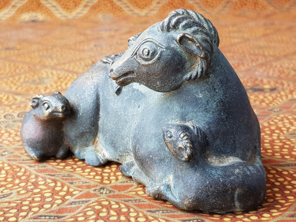 Mooi origineel antiek Chinees fabeldier van brons 13,8 cm., Handgemaakt, Ophalen of Verzenden, China, Brons
