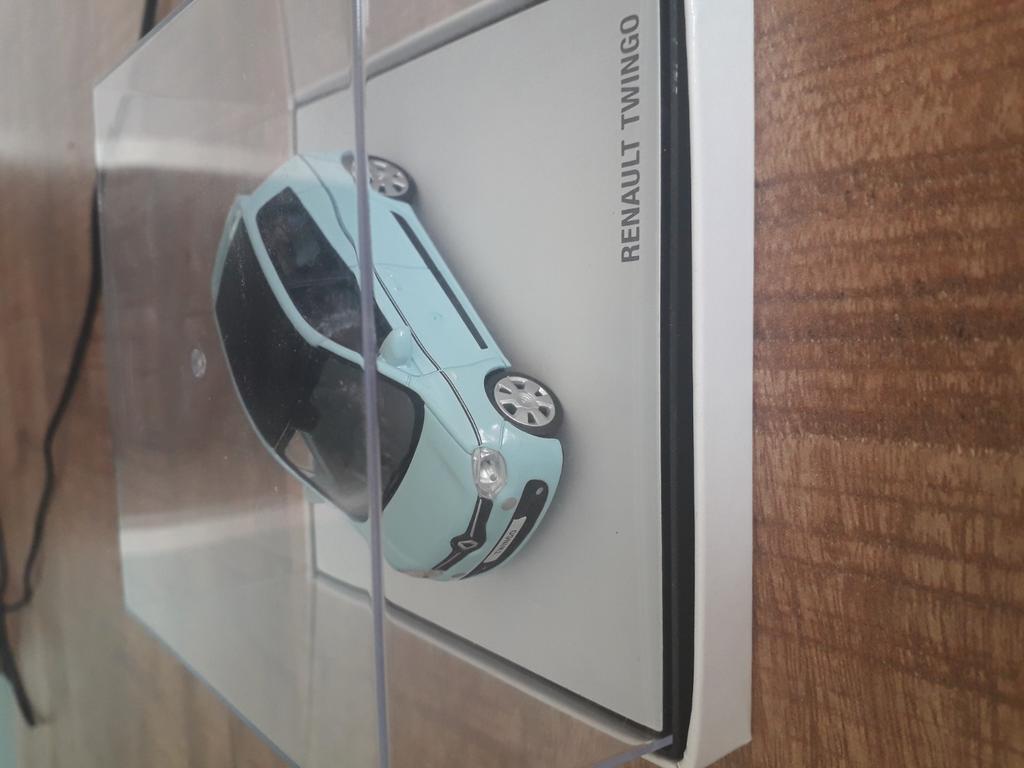 Renault Twingo blauw met gesloten vouwdak 1/43 Norev, Ophalen of Verzenden, Nieuw, Auto, Norev