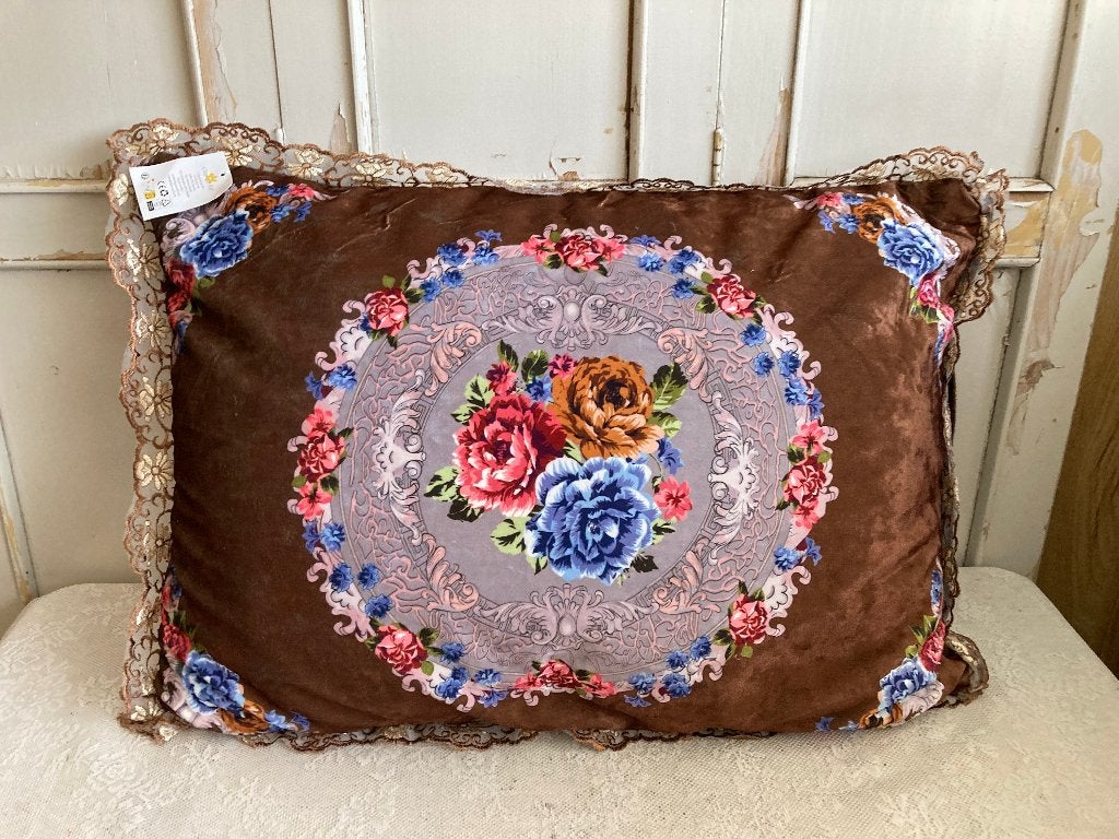 Brocante kussen met bloemenprint en kant / Nieuw, Huis en Inrichting, Woonaccessoires | Kussens, Overige merken, Bruin, Inclusief binnenkussen