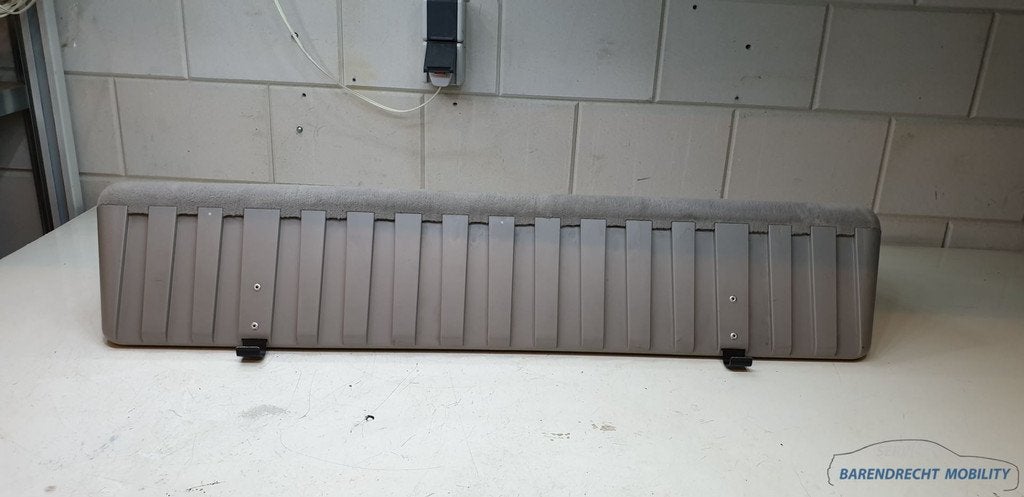 Opbergvak Mercedes E klasse S211 2118400074 storage box koff, Auto-onderdelen, Gebruikt, Mercedes-Benz AG, Mercedes-Benz, Ophalen of Verzenden