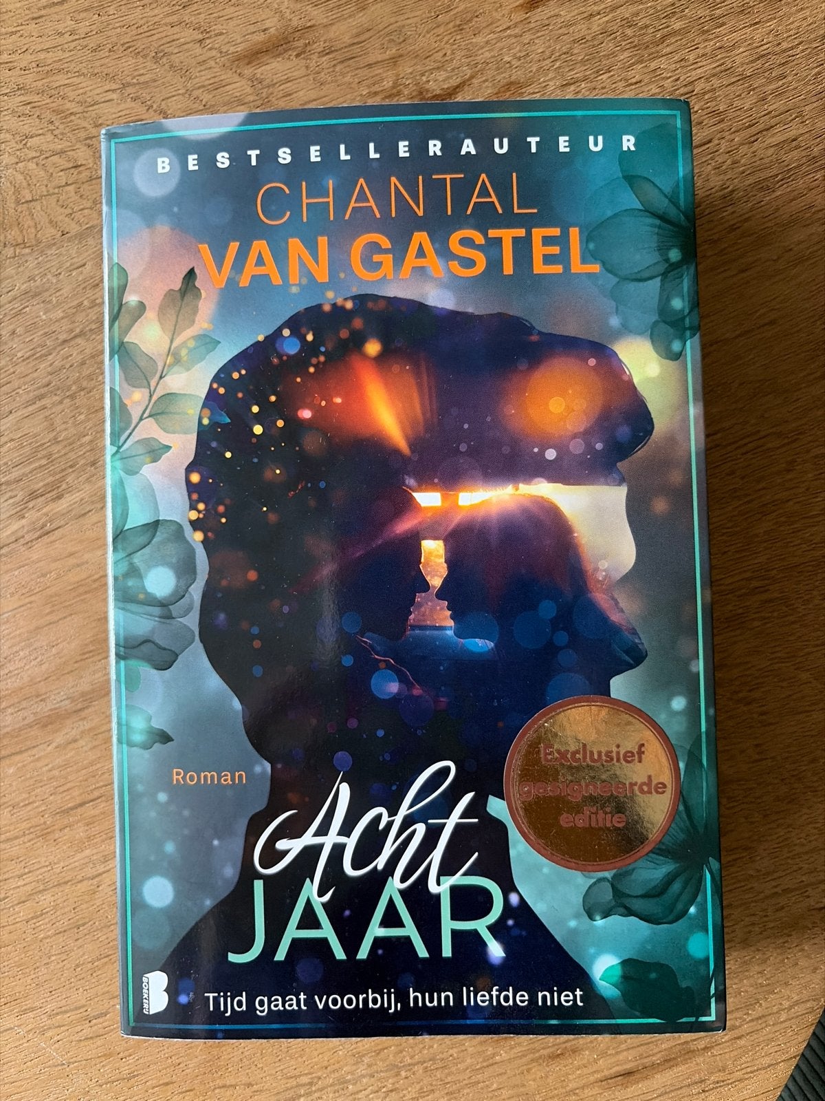 Acht Jaar - Chantal van Gastel (Exclusief gesigneerde editie, Boeken, Ophalen of Verzenden, Zo goed als nieuw, Nederland