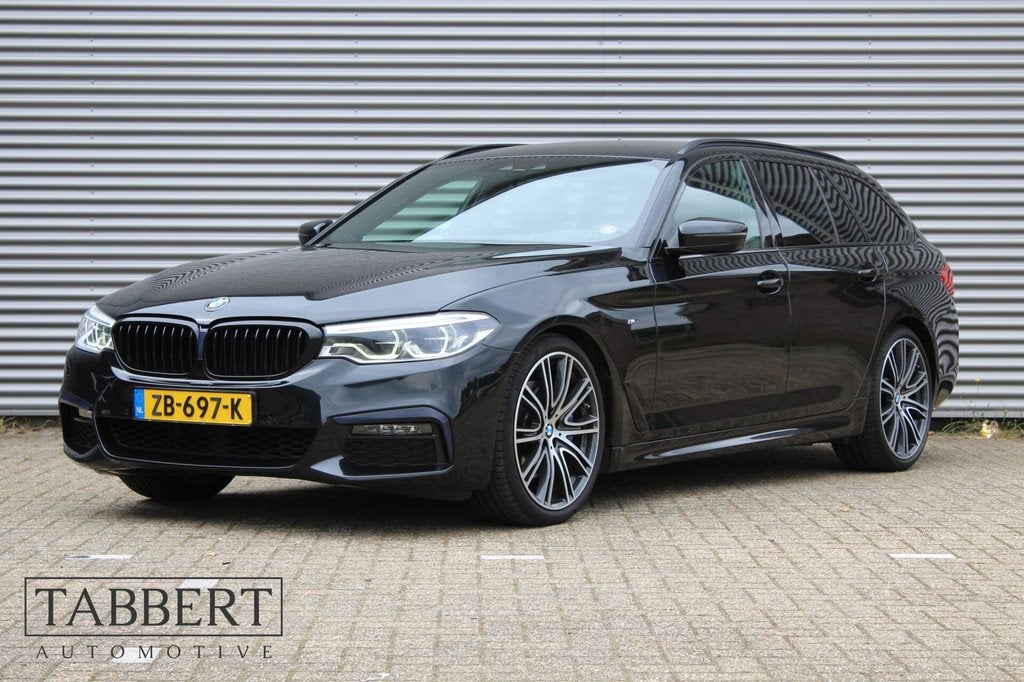 BMW 5-serie Touring 530i High Executive M Pakket Trekhaak BT, Auto's, Automaat, 1998 cc, Achterwielaandrijving, Gebruikt