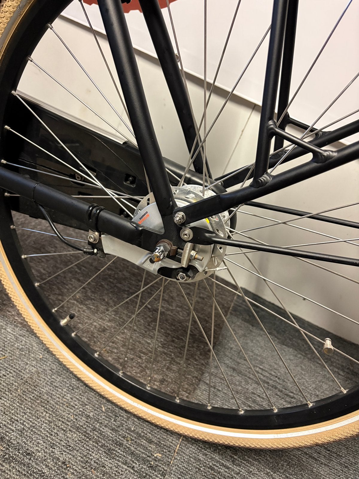 Cortina U4 met Bosch middenmotor., Versnellingen, 56 cm of meer, Zo goed als nieuw, Ophalen