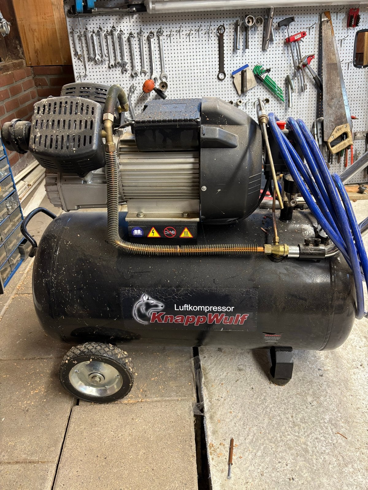 KnappWulf KW3080 Luchtcompressor - 80L, 10 Bar, 2014, Doe-het-zelf en Verbouw, Ophalen, Gebruikt, 10 bar of meer, 25 tot 100 liter