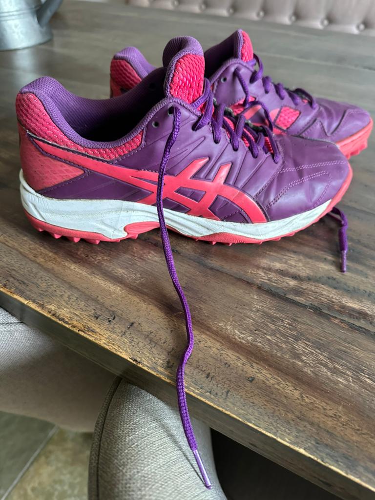 Hockey schoenen Asics maat 38, Ophalen of Verzenden, Gebruikt, Schoenen